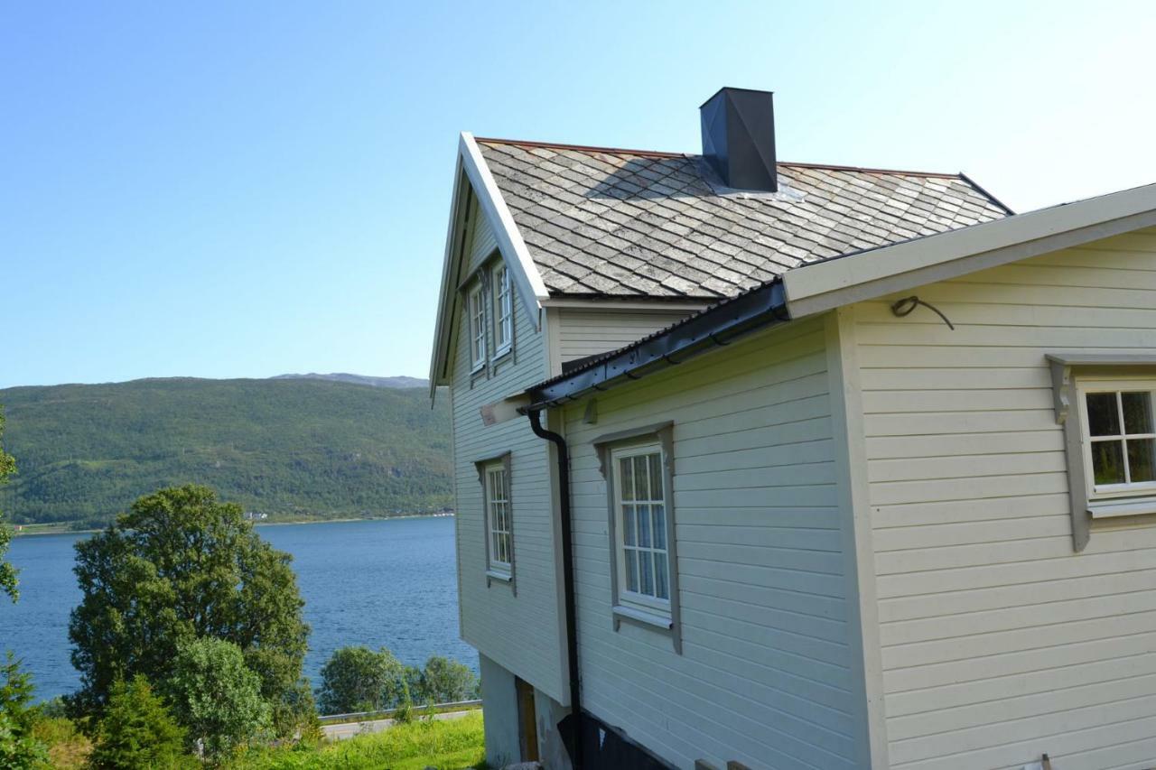 Kvaløya Lodge Futrikelv Eksteriør bilde